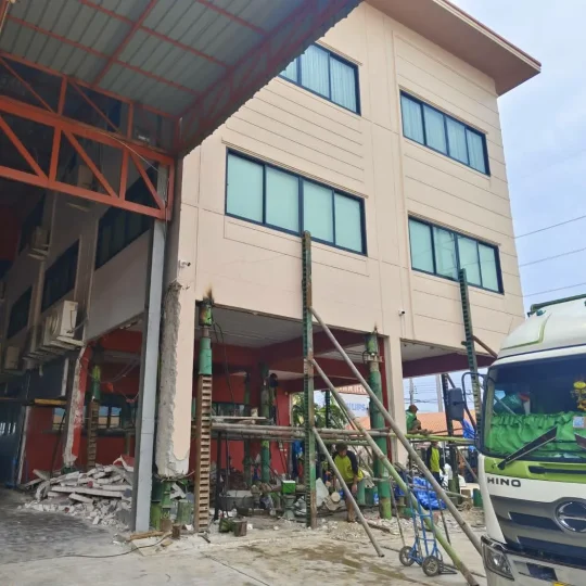 แกตึกทรุด (1)